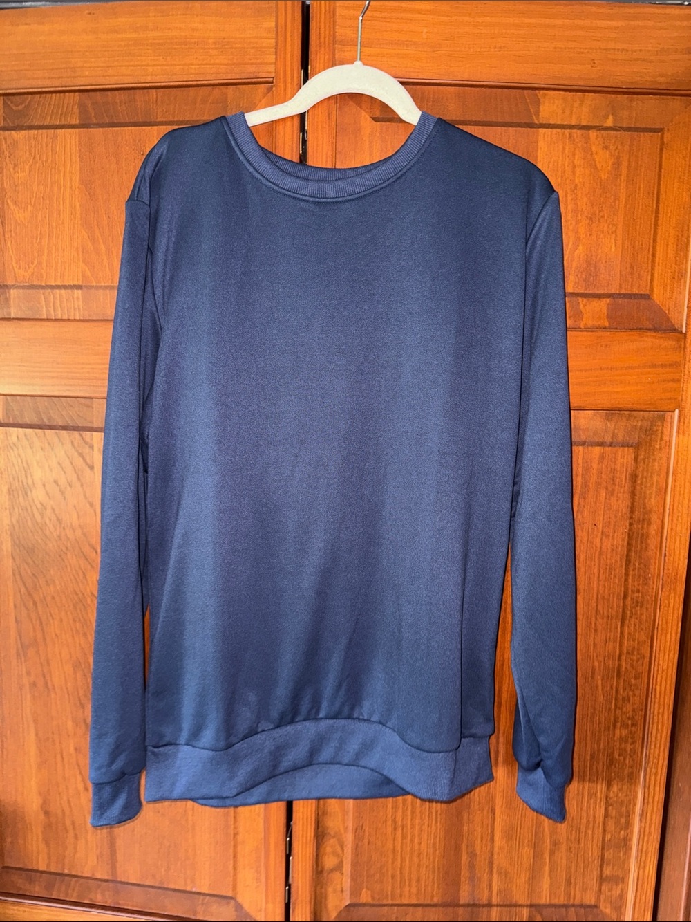 Women’s Navy Long-Sleeve Crewneck Sweater